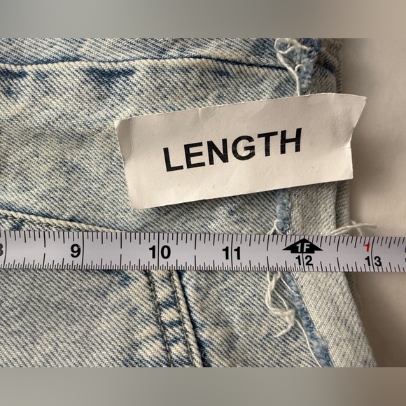 Zara Women’s Blue Jean Shorts Size 4 Button Fly High Rise Denim Light Wash Stone - Picture 6 of 7